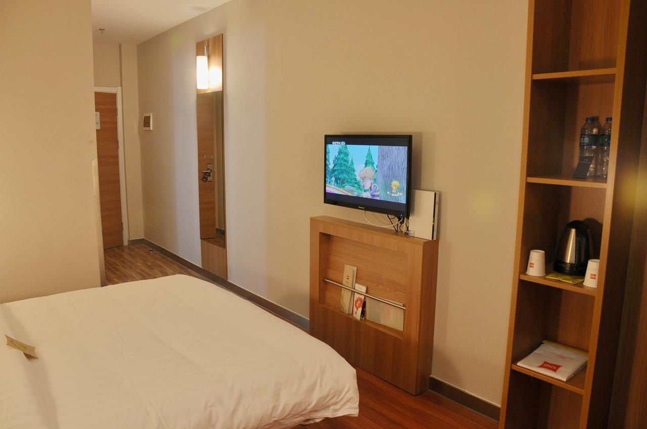 Hotel Ibis Luoyang Hi Tech Dev Zone Exterior foto